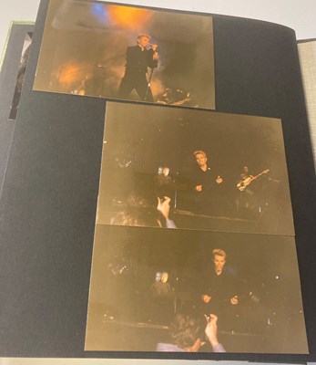 Lot 251 - DAVID BOWIE 1997 EARTHLING TOUR SCRAPBOOK WITH FAN TAKEN CONCERT PHOTOS