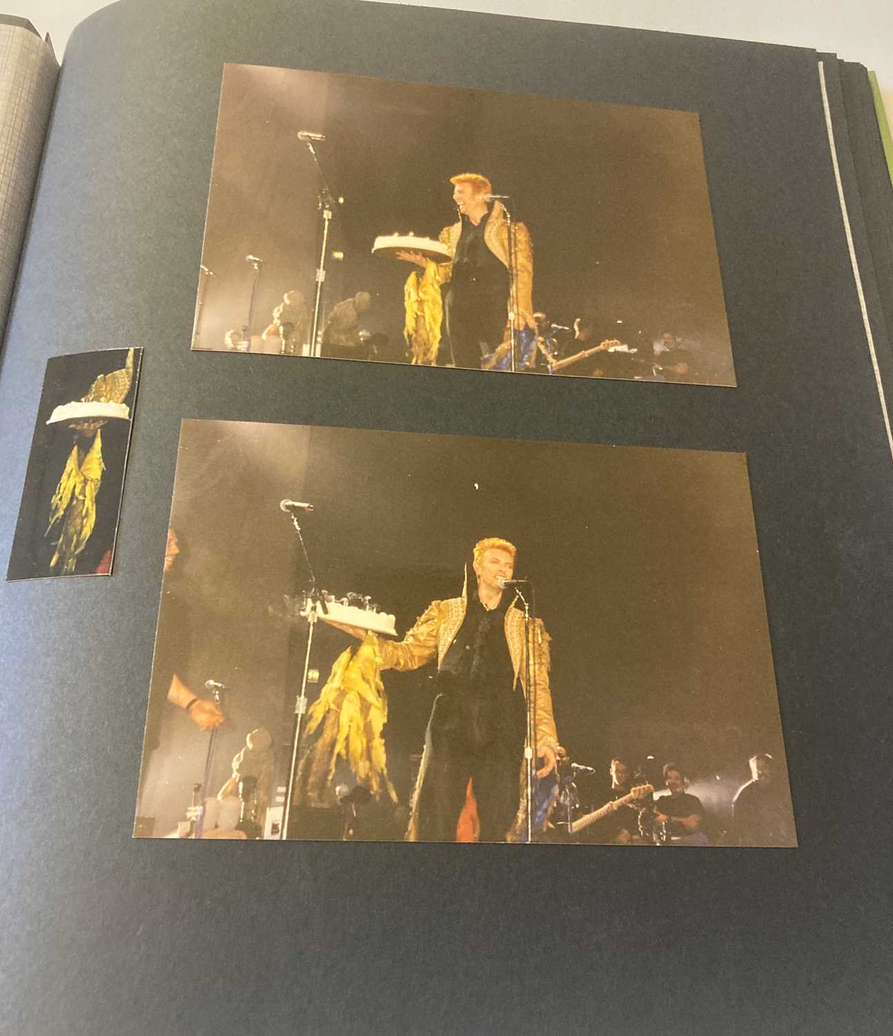 Lot 251 - DAVID BOWIE 1997 EARTHLING TOUR SCRAPBOOK WITH FAN TAKEN CONCERT PHOTOS