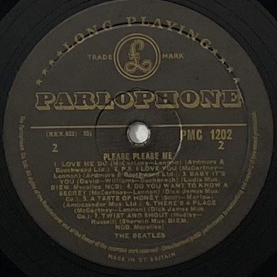 Lot 17 - THE BEATLES - PLEASE PLEASE ME LP (ORIGINAL UK MONO 'BLACK AND GOLD' PRESSING - PMC 1202)