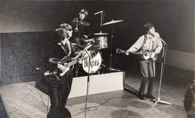 Lot 159 - THE BEATLES - PHOTOGRAPHS AND 296 NEGATIVES WITH COPYRIGHT - UNSEEN SHOTS C 1964/1965.