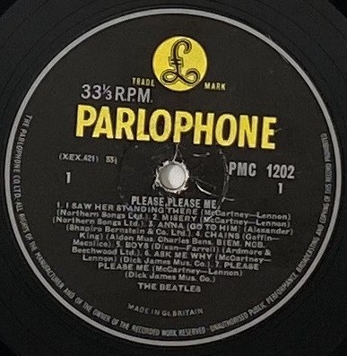 Lot 23 - THE BEATLES - PLEASE PLEASE ME LP (UK MONO THIRD '33 1/3' PRESSING - PMC 1202).