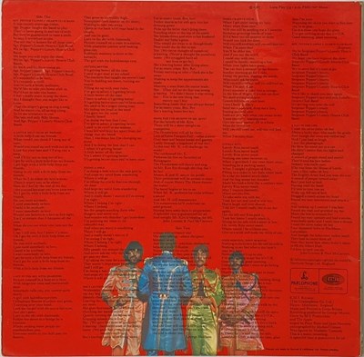 Lot 26 - THE BEATLES - SGT. PEPPER'S LONELY HEARTS CLUB BAND LP (ORIGINAL UK 'FOURTH PROOF' COPY - PMC 7027)