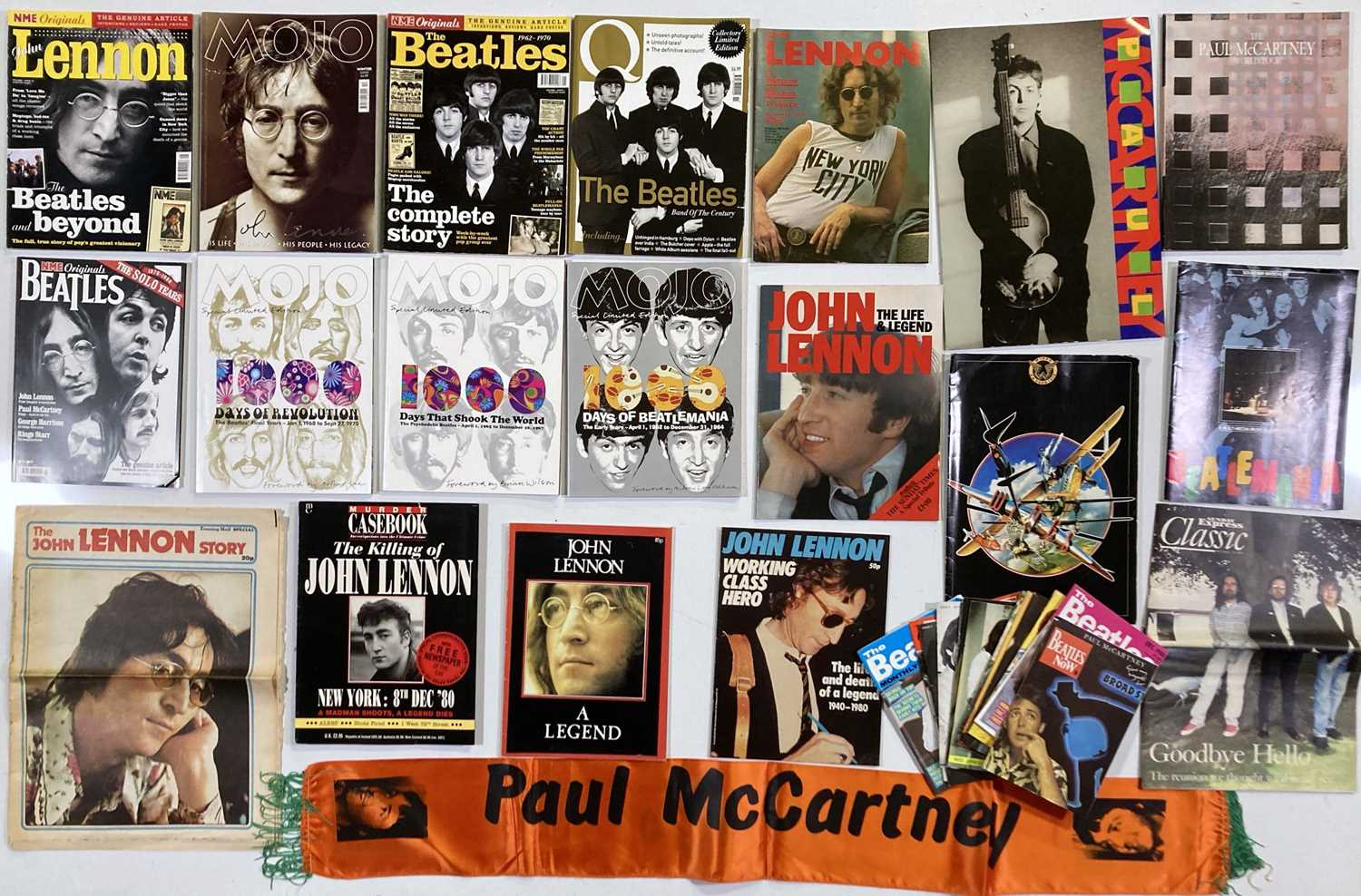 Lot 85 - THE BEATLES / PAUL MCCARTNEY / WINGS MEMORABILIA.
