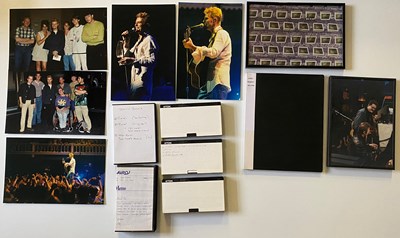 Lot 272 - DAVID BOWIE SIGNED WALLPAPER