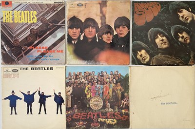Lot 895 - THE BEATLES - LP PACK