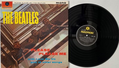 Lot 62 - THE BEATLES - PLEASE PLEASE ME LP (5TH UK MONO - PMC 1202 - SUPERB COPY)