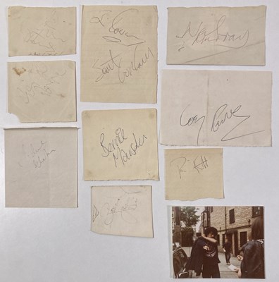 Lot 297 - ROCK / HARD ROCK AUTOGRAPHS INC PHIL LYNOTT / BLACK SABBATH.