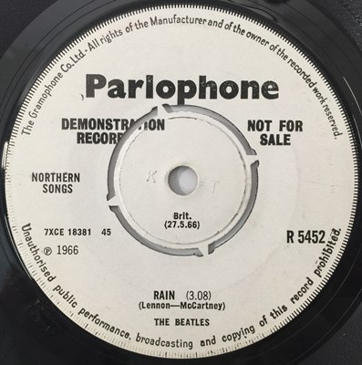 Lot 67 - THE BEATLES - PAPERBACK WRITER 7" - ORIGINAL UK DEMO (R 5452)