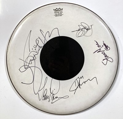Lot 324 - DEEP PURPLE - SIGNED DRUMSKIN.