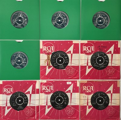 Lot 1049 - THE MONKEES - UK RCA DEMOS/ STOCK 7" PACK