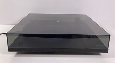 Lot 16 - REGA PLANAR 2 TURNTABLE.