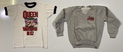 Lot 381 - QUEEN - ORIGINAL VINTAGE 1980S TOUR CLOTHING.