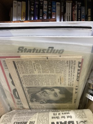 Lot 84 - ELVIS PRESLEY - BOOKS/DVDS/HEADLINES AND MAGAZINES.