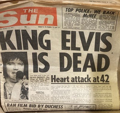 Lot 84 - ELVIS PRESLEY - BOOKS/DVDS/HEADLINES AND MAGAZINES.