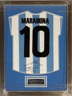 Lot 5 - DIEGO MARADONA - SIGNED SHIRT.