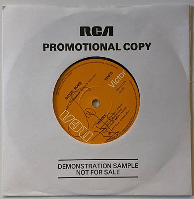 Lot 322 - DAVID BOWIE HEROES SIGNED 7" SINGLE