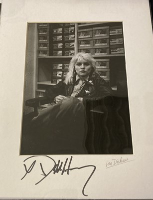 Lot 338 - IAN DICKSON - SON OF A BOX OF PUNKS LIMITED EDITION PHOTO SET- WITH SIGNED DEBBIE HARRY PHOTO