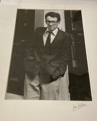 Lot 338 - IAN DICKSON - SON OF A BOX OF PUNKS LIMITED EDITION PHOTO SET- WITH SIGNED DEBBIE HARRY PHOTO