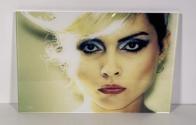 Lot 299 - DEBBIE HARRY / BLONDIE - ACYRLIC ARCHIVAL PRINT BY MARTYN GODDARD.