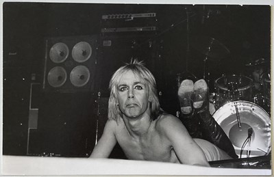 Lot 296 - IGGY POP ORIGINAL PHOTO BY CHUCK PULIN