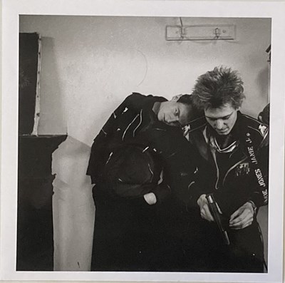 Lot 297 - THE CLASH 48 THRILLS ZINE AND ORIGINAL PHOTO