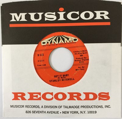 Lot 27 - STANLEY MITCHELL - GET IT BABY/ QUIT TWISTIN' MY ARM 7" (US STYRENE - DYNAMO D-111)