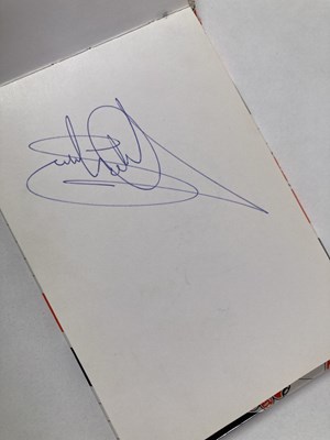 Lot 46 - MANCHESTER UNITED - SIGNED MEMORABILIA.