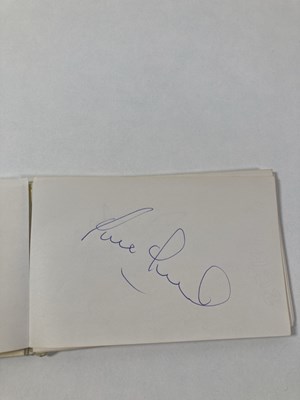 Lot 46 - MANCHESTER UNITED - SIGNED MEMORABILIA.