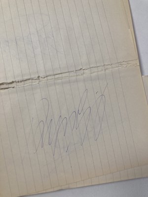 Lot 46 - MANCHESTER UNITED - SIGNED MEMORABILIA.
