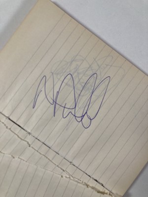 Lot 46 - MANCHESTER UNITED - SIGNED MEMORABILIA.