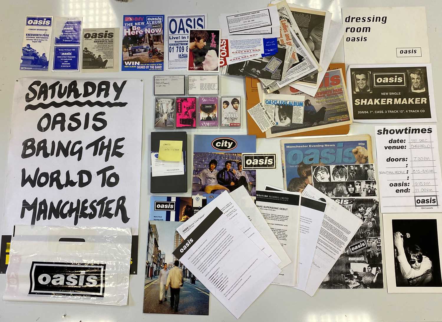 Lot 282 - OASIS CASSETTES AND MEMORABILIA