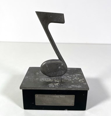 Lot 354 - 10CC - 1980 MUSICWEEK AWARD FOR ONE-TWO-FIVE.