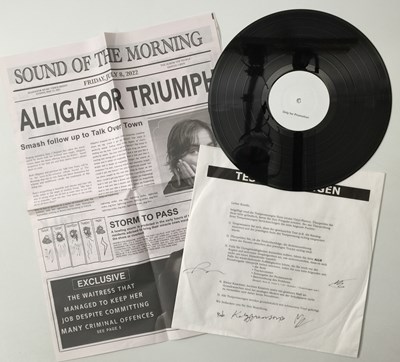Lot 43 - KATY J PEARSON - SOUND OF THE MORNING (2022 WHITE LABEL TEST PRESSING - HVNLP204 - SIGNED)