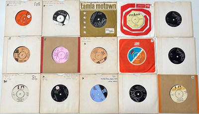 Lot 813 - SOUL / NORTHERN / ROCK AND POP 7" COLLECTION.