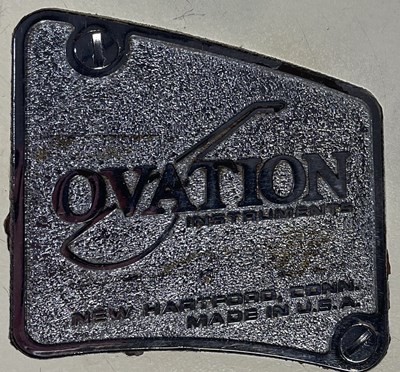 Lot 451 - SIOUXSIE AND THE BANSHEES - OVATION GUITAR PLAYED BY ROBERT SMITH.