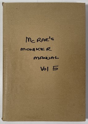 Lot 333 - JAZZ/BLUES AUTOGRAPHS - THE BARRY MCRAE COLLECTION - VOLUME 5 INC ROBERTA FLACK. / JOAN BAEZ.