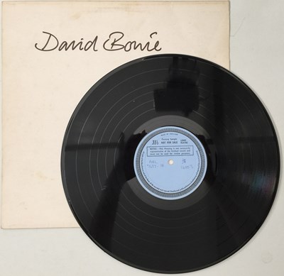 Lot 229 - DAVID BOWIE - DAVID BOWIE LP (FACTORY SAMPLE TEST PRESSING - DE 16003)