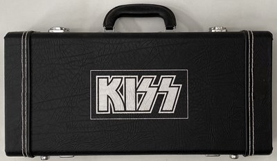 Lot 183 - KISS - KISS: THE BOX SET (MERCURY - 314 586 561-2)