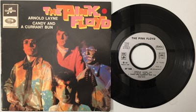 Lot 132 - THE PINK FLOYD - ARNOLD LAYNE 7" (PROMO - SP 1339)