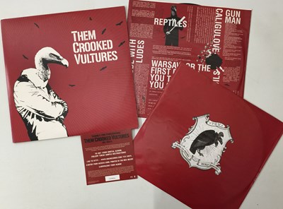Lot 155 - THEM CROOKED VULTURES - S/T LP (2009 OG - DGC/ INTERSCOPE - B0013785-01)