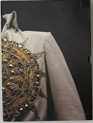 Lot 223 - ELVIS '77 THE FINAL CURTAIN BOX SET
