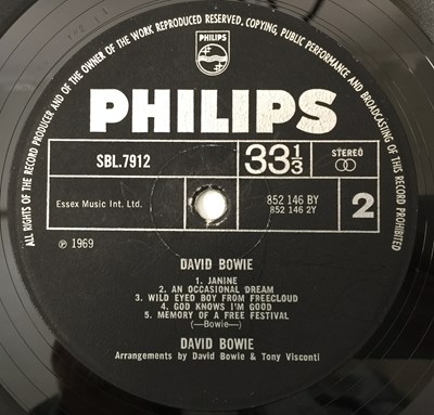 Lot 250 - DAVID BOWIE - DAVID BOWIE (PHILIPS) LP (ORIGINAL UK COPY - SBL 7912)