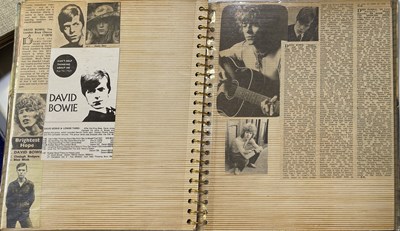 Lot 422 - DAVID BOWIE SCRAPBOOKS INC FAN TAKEN / UNSEEN PHOTOS.
