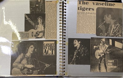 Lot 422 - DAVID BOWIE SCRAPBOOKS INC FAN TAKEN / UNSEEN PHOTOS.