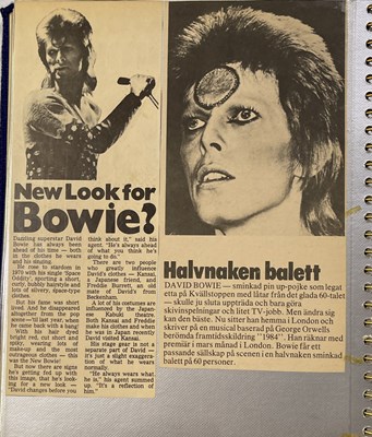 Lot 422 - DAVID BOWIE SCRAPBOOKS INC FAN TAKEN / UNSEEN PHOTOS.