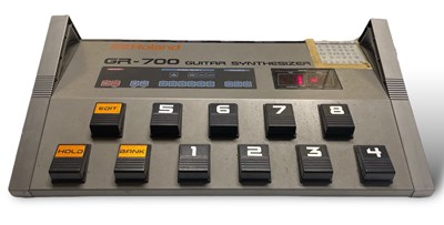 Lot 33 - 1984 ROLAND G-707 GUITAR SYNTHESIZER CONTROLLER & GR-700 GUITAR SYNTHESIZER PEDLBOARD.