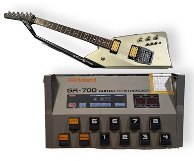 Lot 33 - 1984 ROLAND G-707 GUITAR SYNTHESIZER CONTROLLER & GR-700 GUITAR SYNTHESIZER PEDLBOARD.