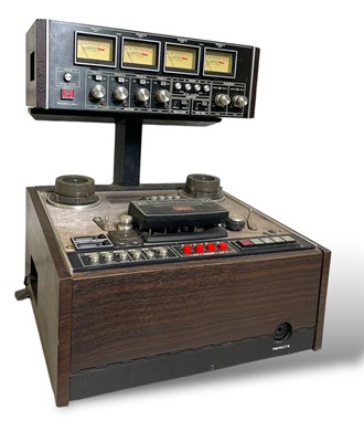 Lot 18 - DOKORDER 1140 4-CHANNEL REEL TO REEL TAPE RECORDER.