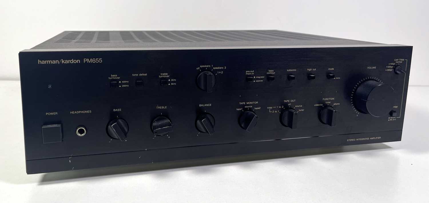 Lot 31 - HARMAN/KARDON PM655 STEREO AMPLIFIER.