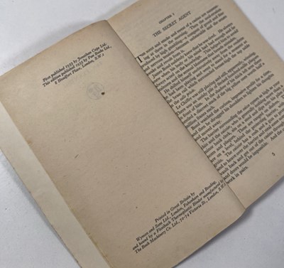 Lot 50 - IAN FLEMING - JAMES BOND - A FULL SET OF FIRST EDITION PAN PAPERBACKS.